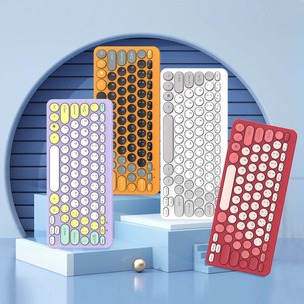 Wireless Retro Keyboard - Image 1